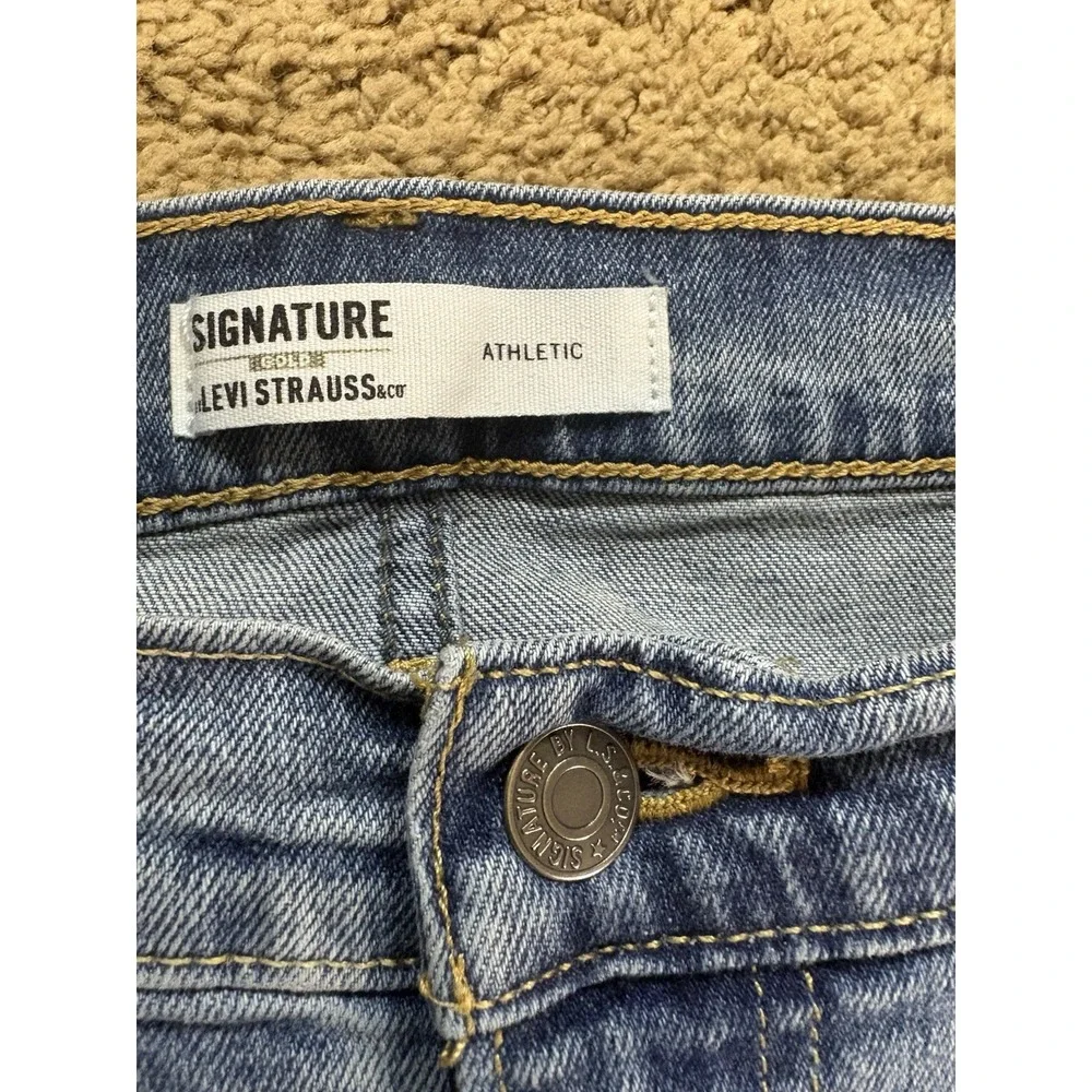 Levis Signature Gold Jeans Men 38x28‎ Athletic Medium Blue Denim Tapered Leg